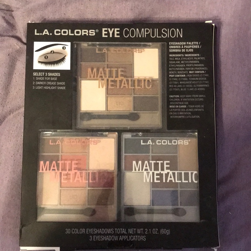 3 eyeshadow pallets